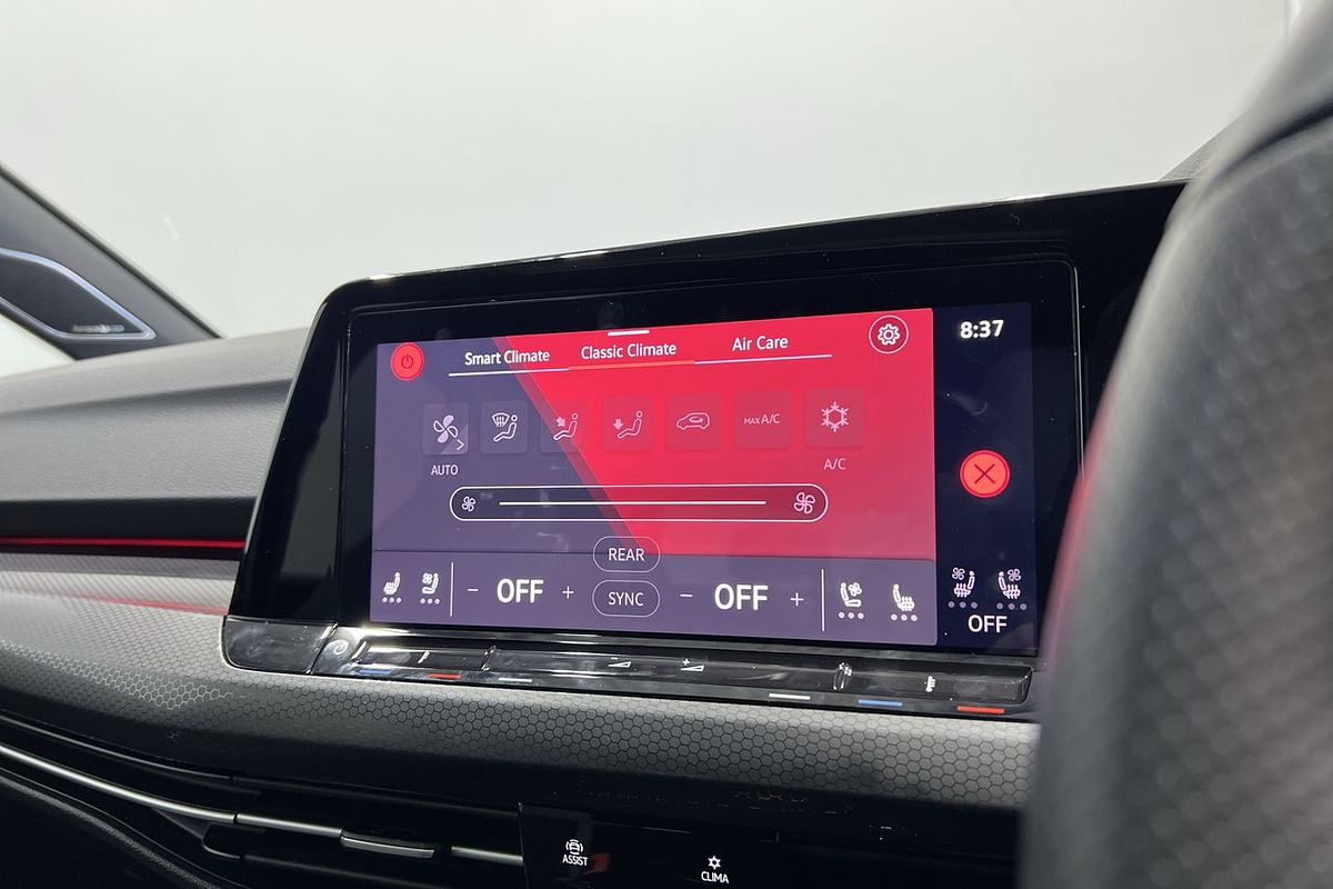2024 Volkswagen Golf GTI 8