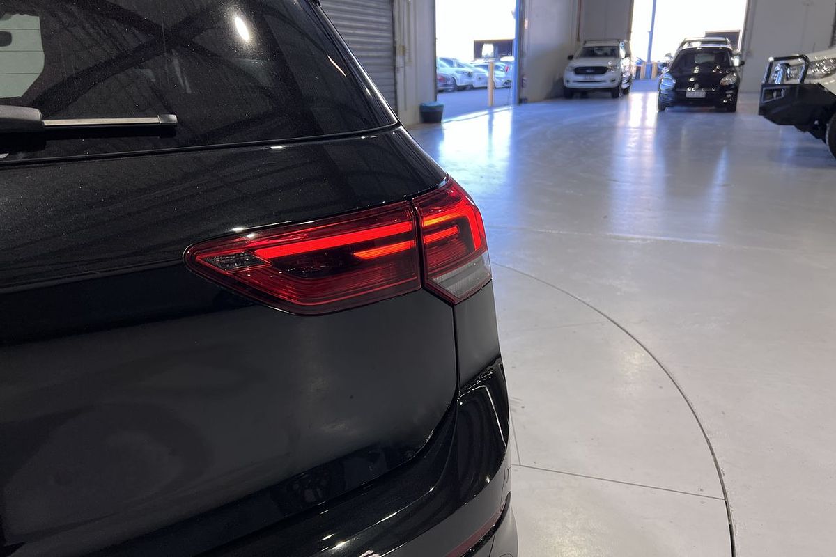 2024 Volkswagen Golf GTI 8