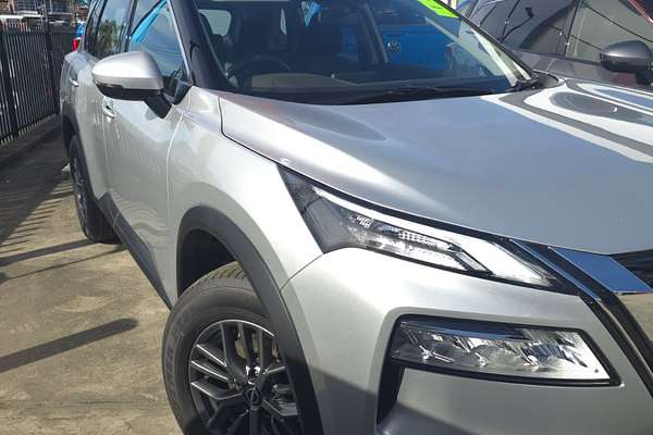 2024 Nissan X-TRAIL ST T33