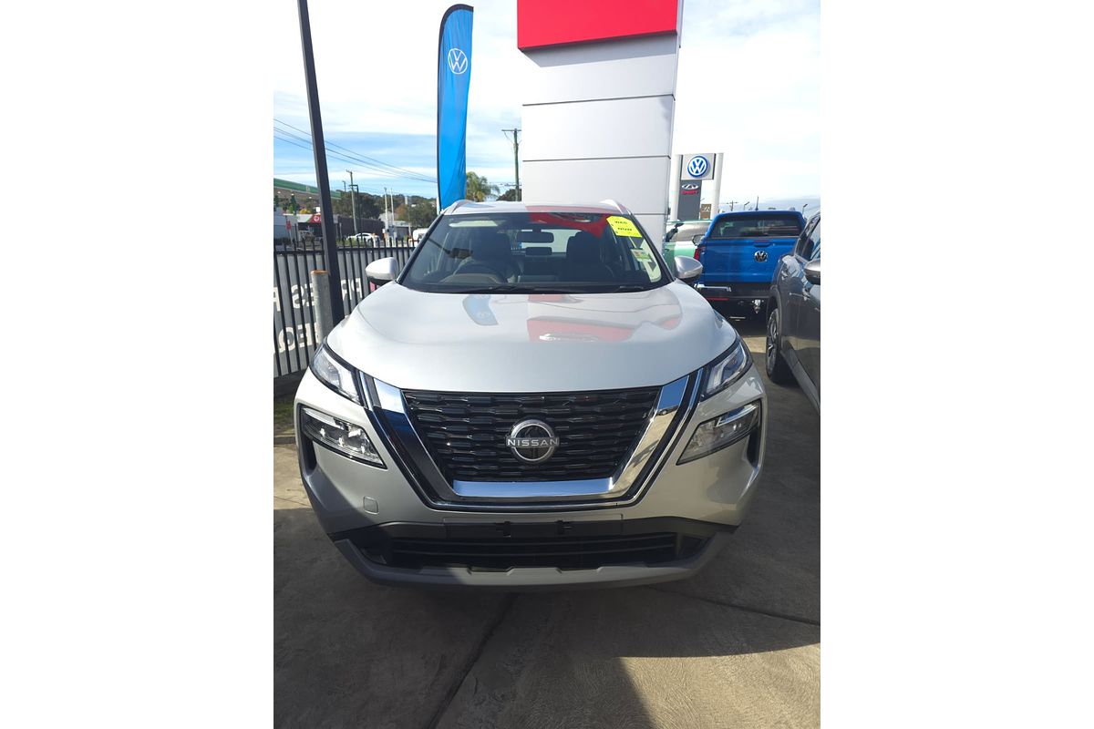 2024 Nissan X-TRAIL ST T33