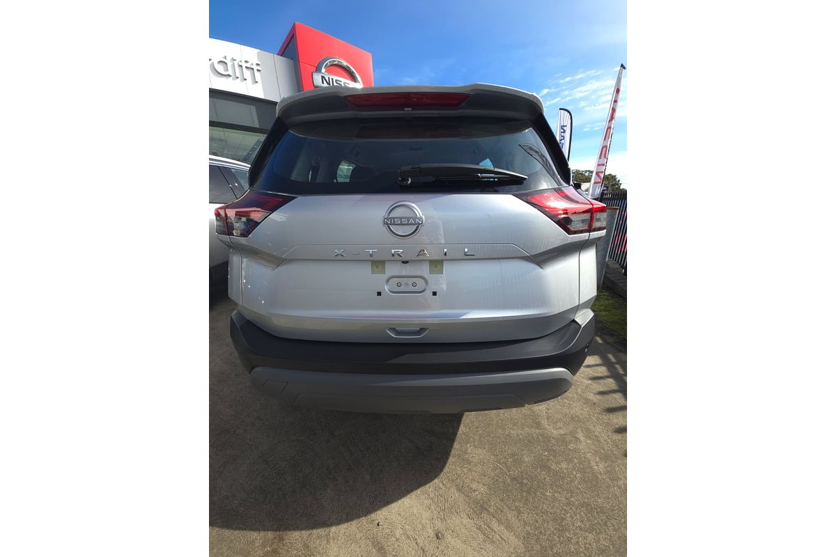 2024 Nissan X-TRAIL ST T33