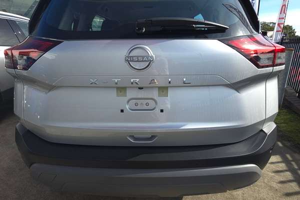 2024 Nissan X-TRAIL ST T33