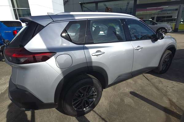 2024 Nissan X-TRAIL ST T33