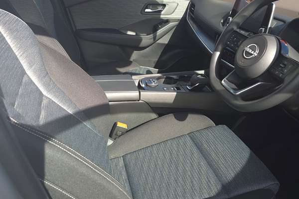2024 Nissan X-TRAIL ST T33