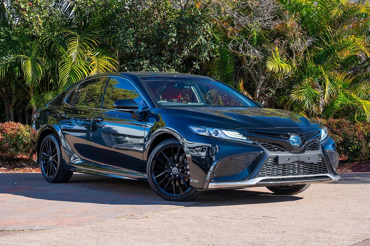 2023 Toyota Camry SX AXVH70R