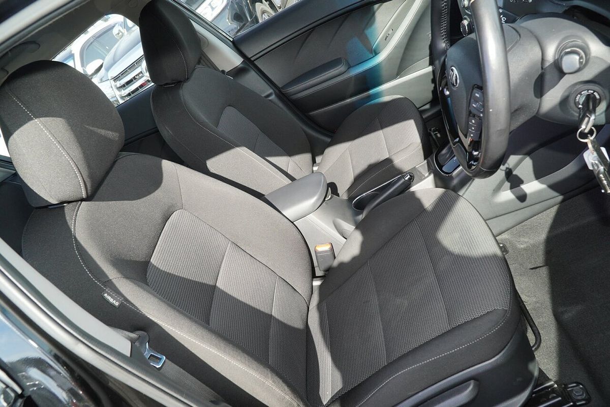 2017 Kia Cerato Sport YD