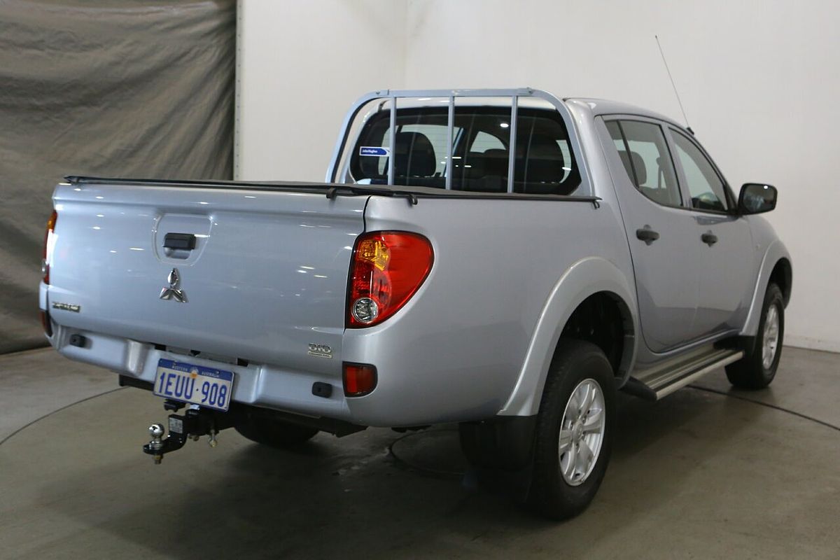 2015 Mitsubishi Triton GLX MN Rear Wheel Drive
