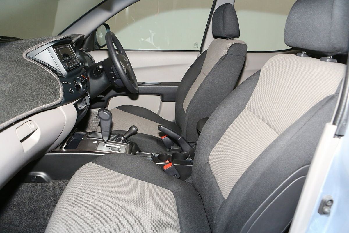 2015 Mitsubishi Triton GLX MN Rear Wheel Drive