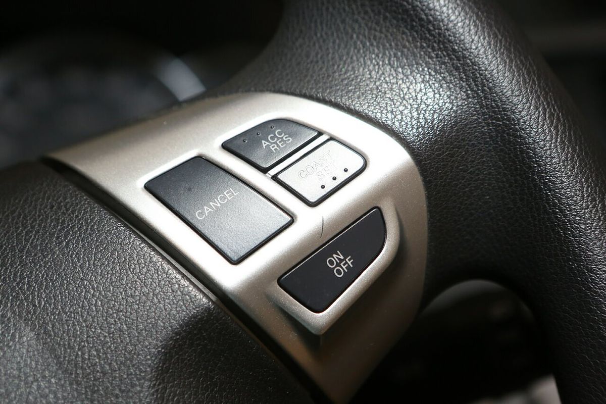 2015 Mitsubishi Triton GLX MN Rear Wheel Drive