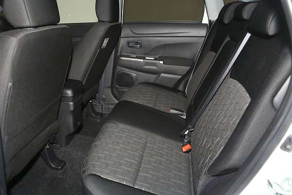 2024 Mitsubishi ASX ES XD
