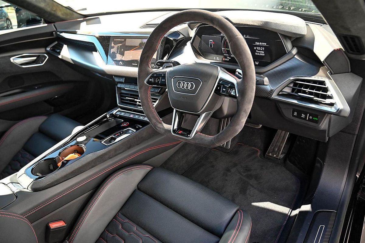 2023 Audi RS e-tron GT F83