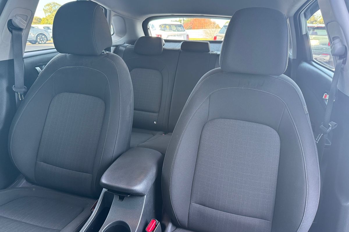 2022 Hyundai Kona Active OS.V4