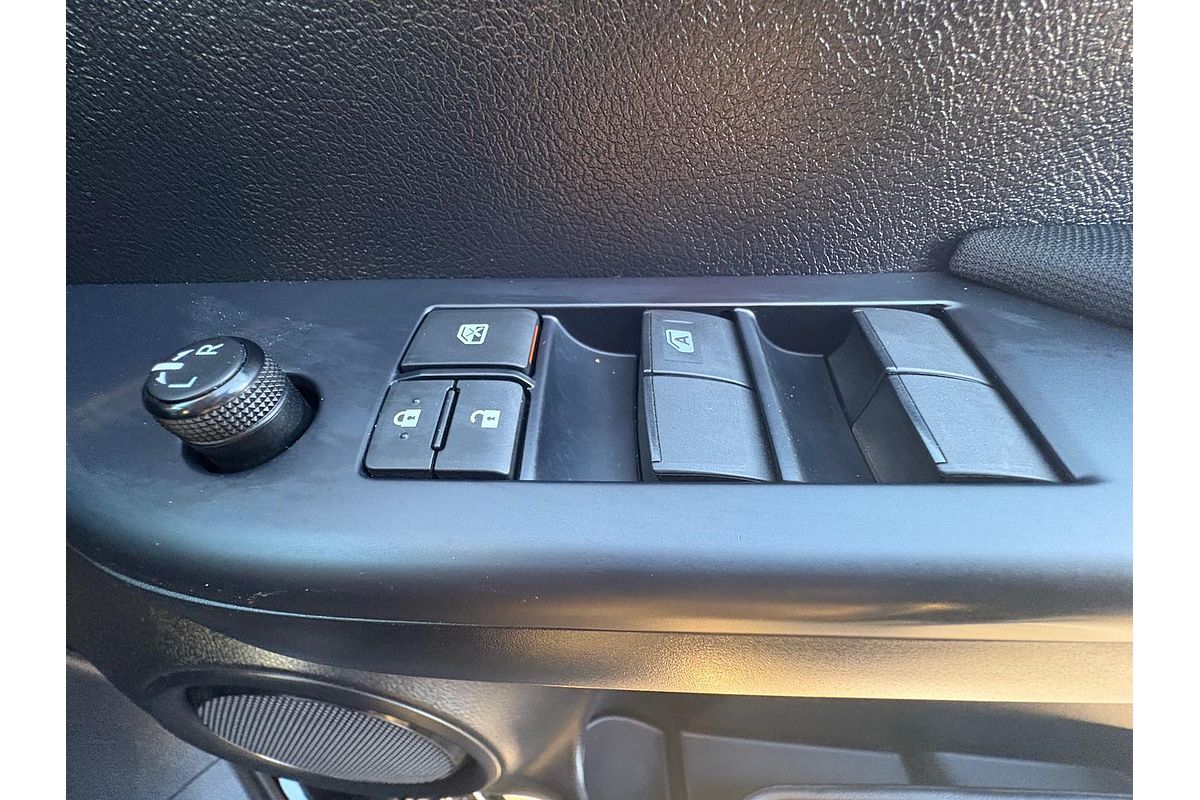 2023 Toyota Hilux SR GUN126R 4X4