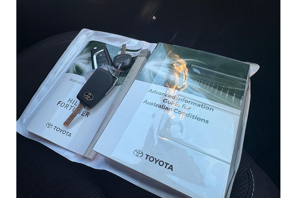 2023 Toyota Hilux SR GUN126R 4X4