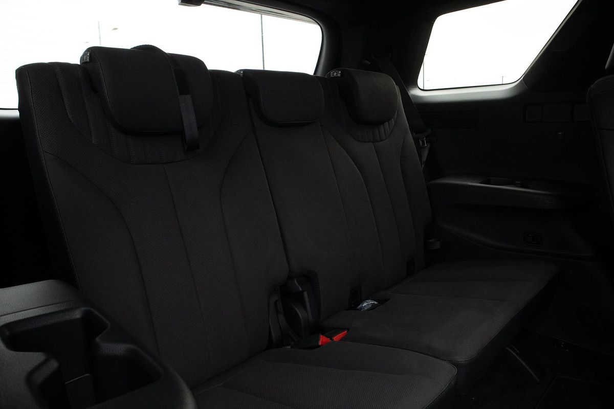 2025 Hyundai Palisade Calligraphy Black Ink LX2.V5