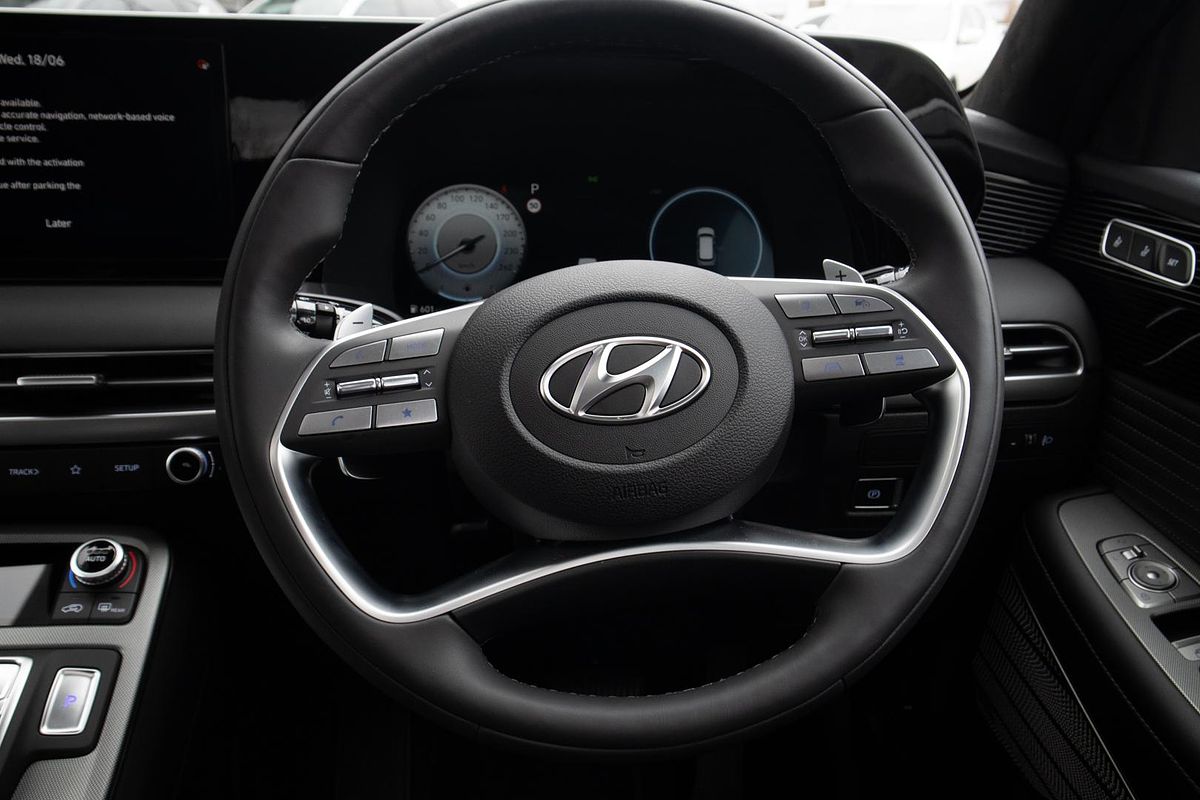 2025 Hyundai Palisade Calligraphy Black Ink LX2.V5