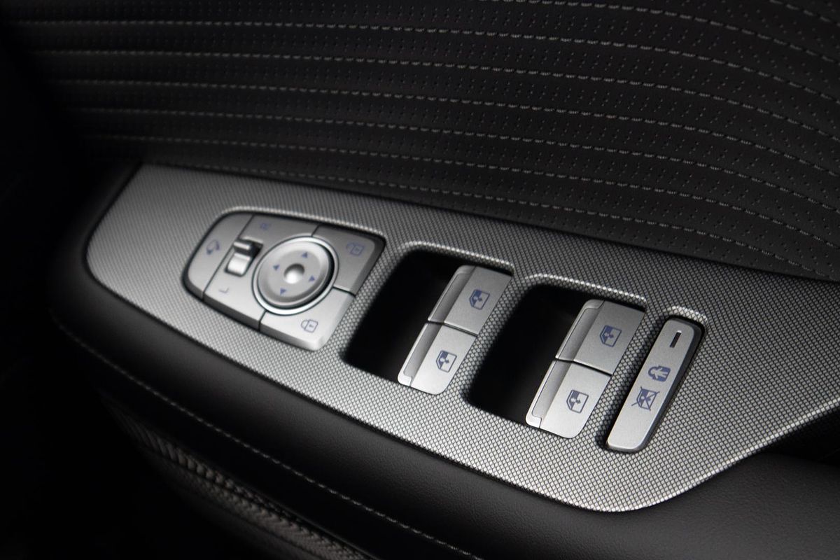 2025 Hyundai Palisade Calligraphy Black Ink LX2.V5