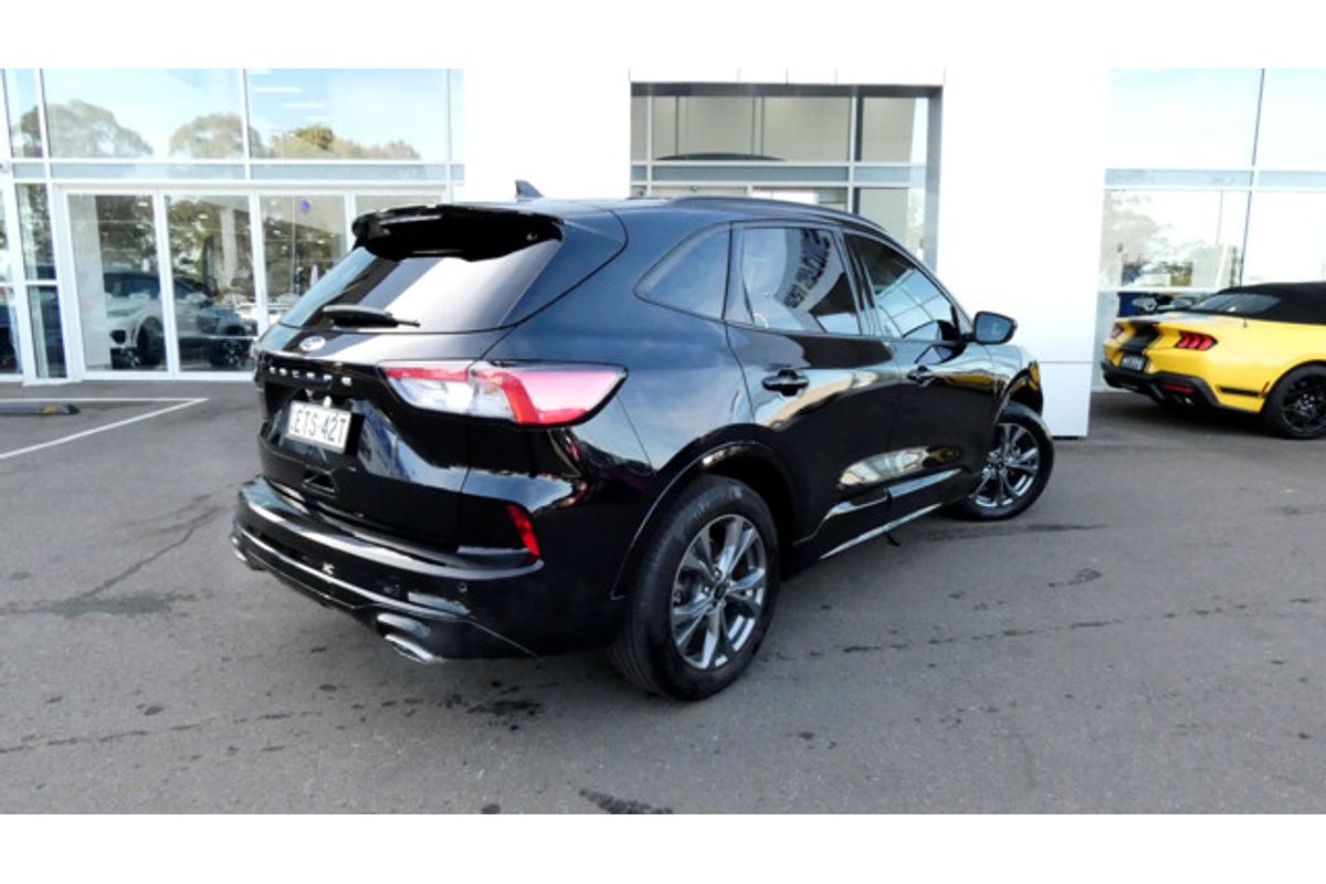 2022 Ford Escape ST-Line ZH