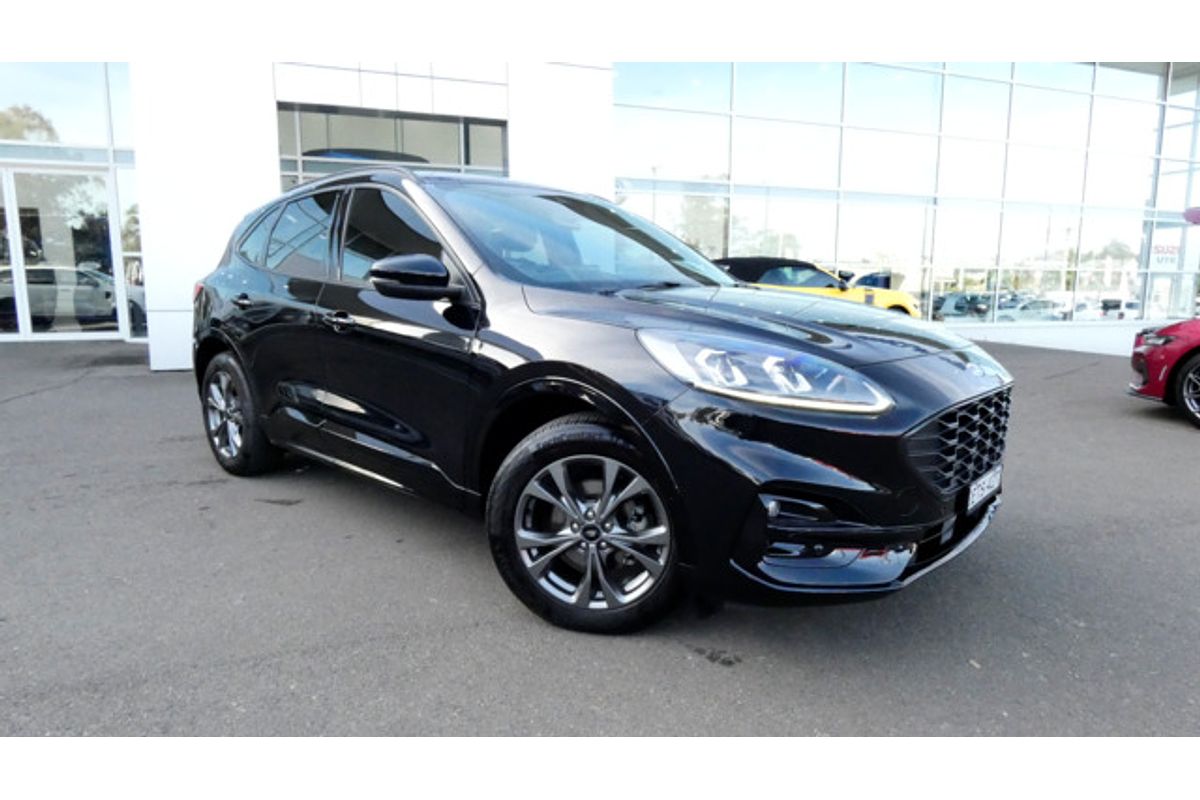 2022 Ford Escape ST-Line ZH