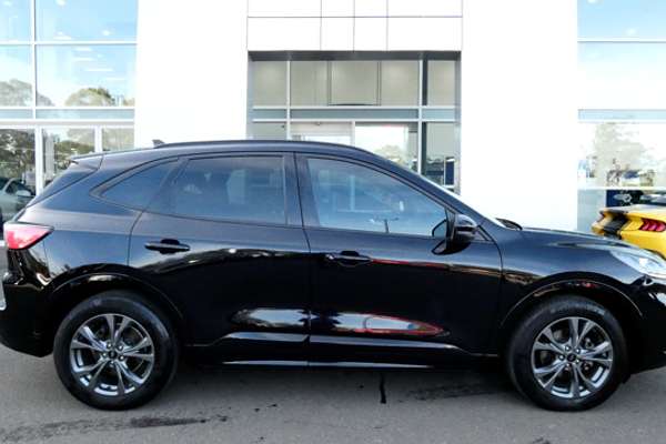 2022 Ford Escape ST-Line ZH