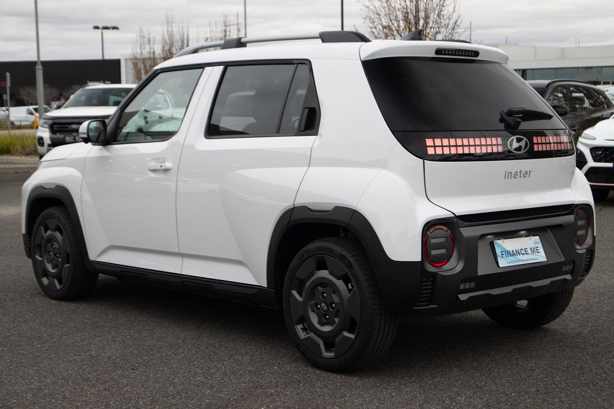 2025 Hyundai INSTER Cross AX.V1