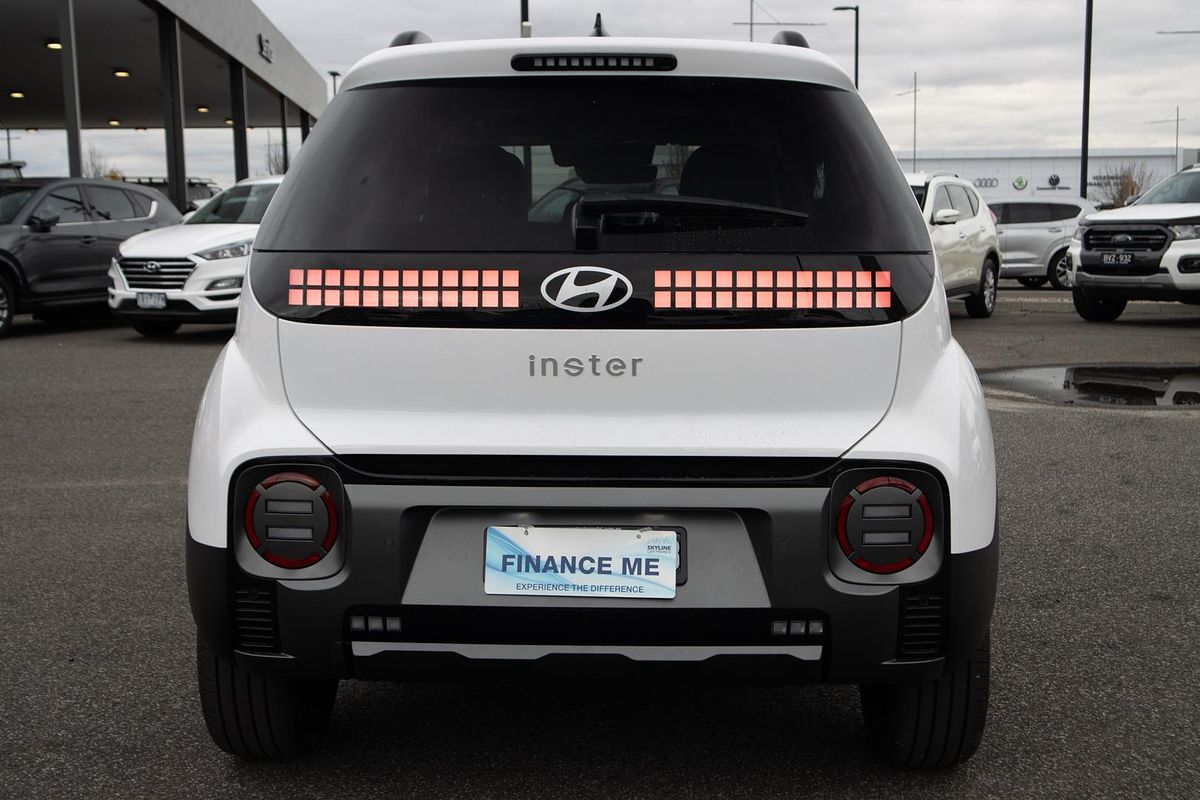 2025 Hyundai INSTER Cross AX.V1