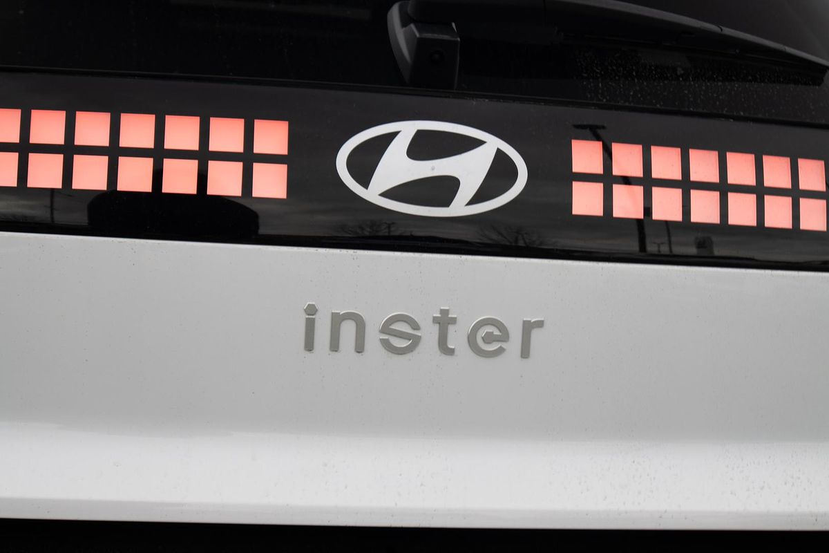 2025 Hyundai INSTER Cross AX.V1