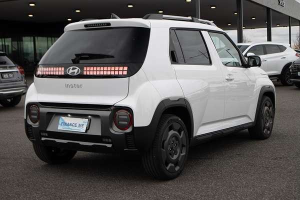 2025 Hyundai INSTER Cross AX.V1