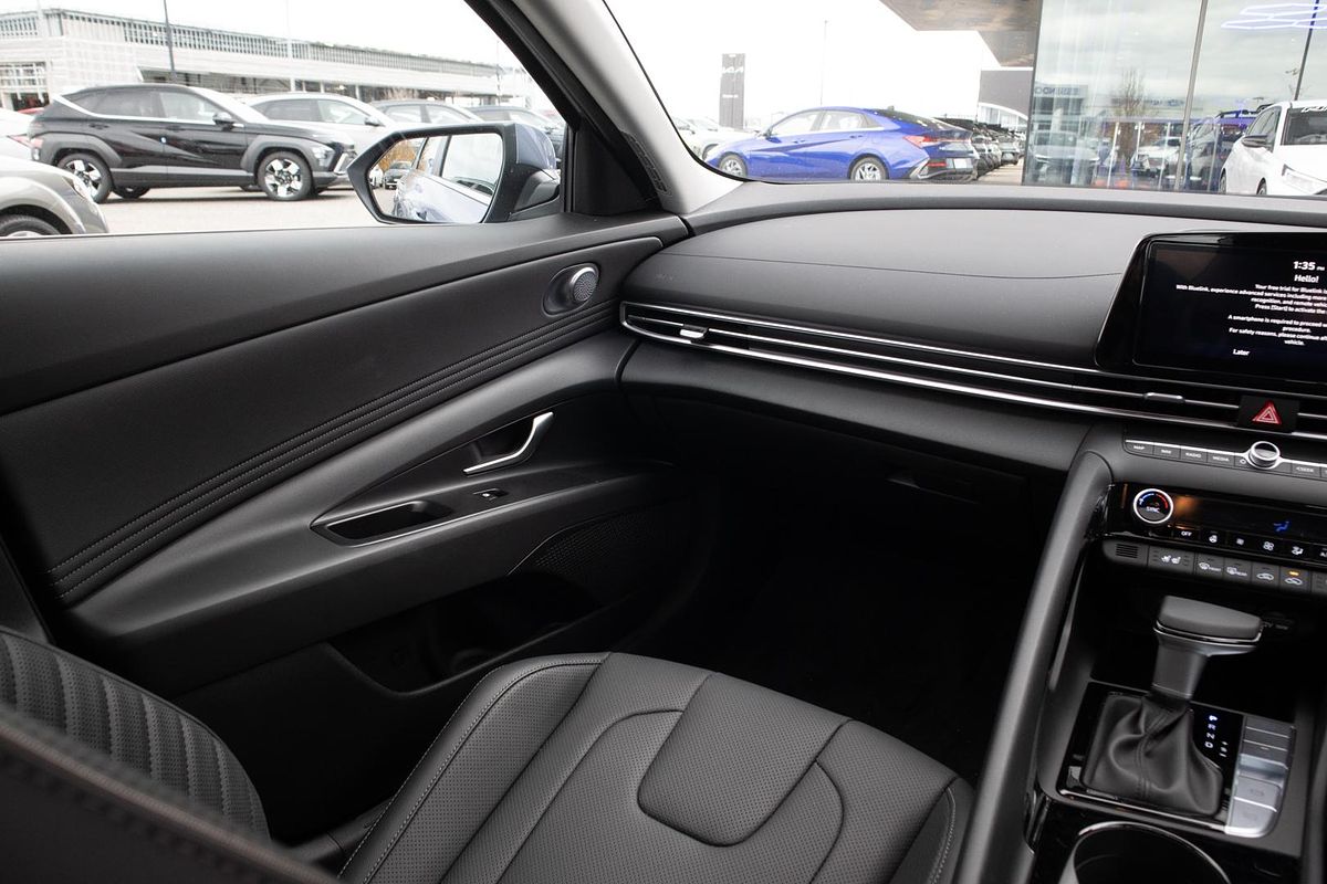 2025 Hyundai i30 Premium CN7.V2