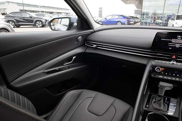 2025 Hyundai i30 Premium CN7.V2