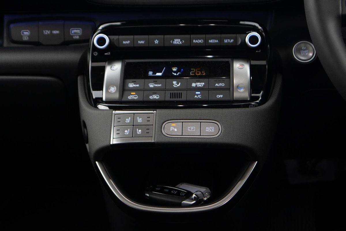 2025 Hyundai INSTER Cross AX.V1
