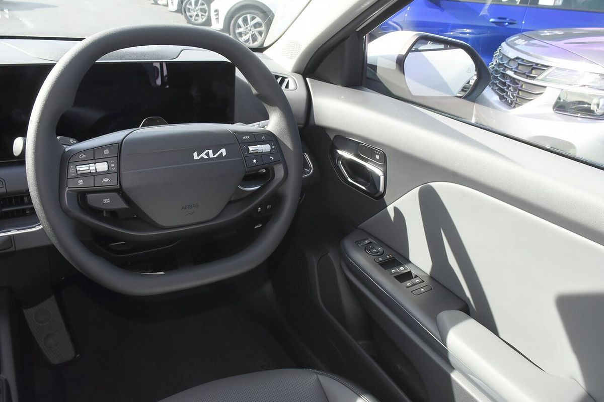 2025 Kia K4 Sport+ CL4m