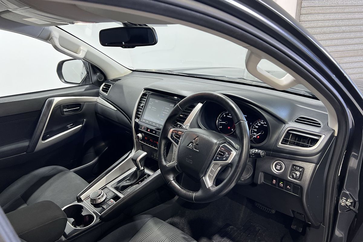 2023 Mitsubishi Pajero Sport GLS QF