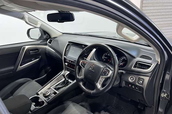 2023 Mitsubishi Pajero Sport GLS QF