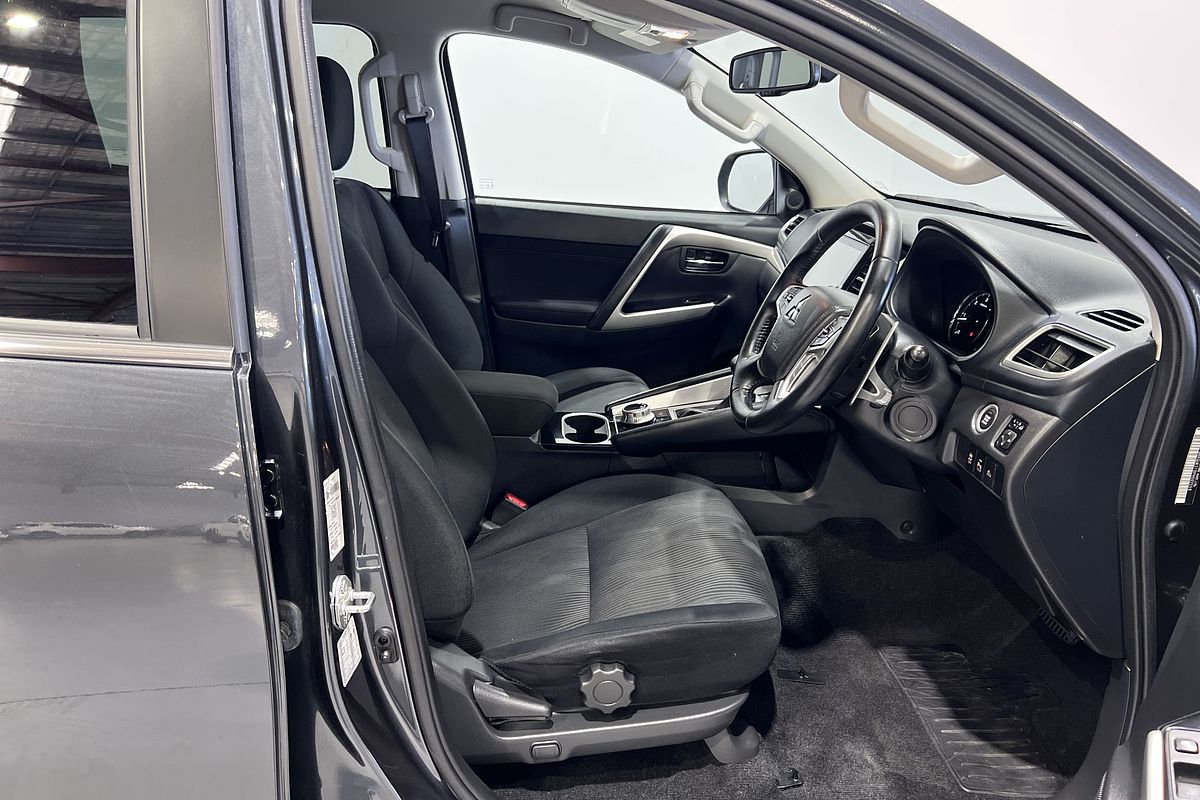 2023 Mitsubishi Pajero Sport GLS QF