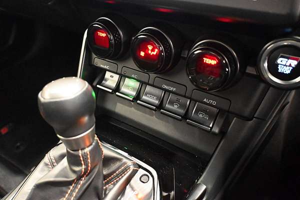 2023 Toyota GR86 10th Anniversary Edition ZN8