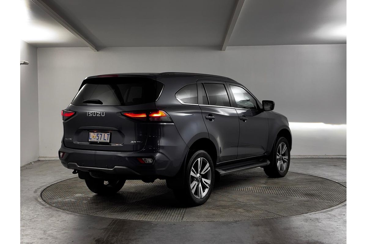 2023 Isuzu MU-X LS-T
