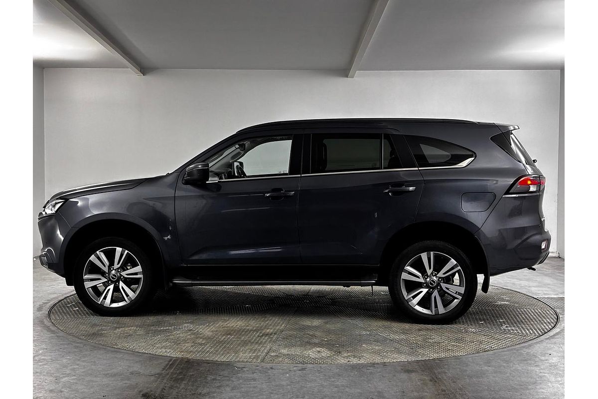 2023 Isuzu MU-X LS-T