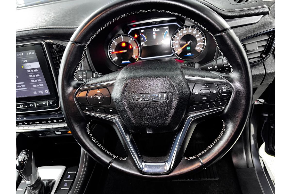 2023 Isuzu MU-X LS-T