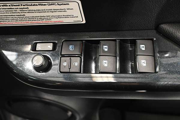 2021 Toyota Hilux SR5 GUN126R 4X4