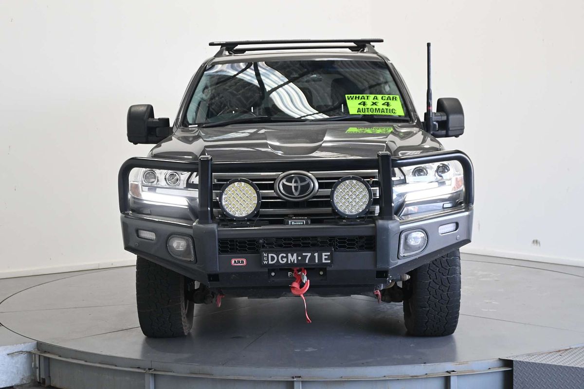 2016 Toyota Landcruiser Sahara VDJ200R