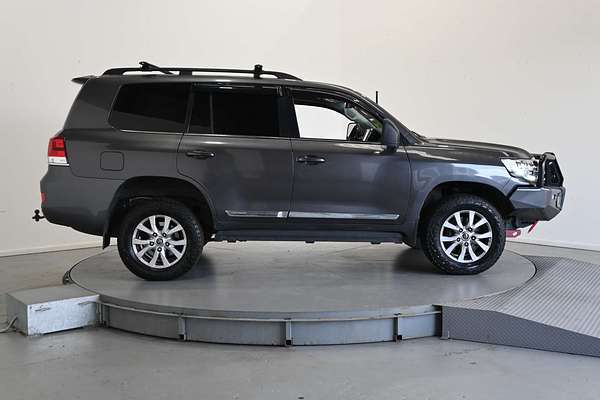 2016 Toyota Landcruiser Sahara VDJ200R