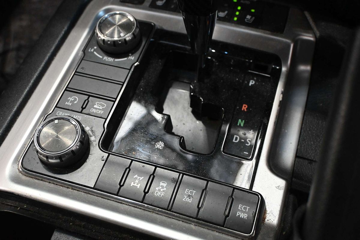 2016 Toyota Landcruiser Sahara VDJ200R