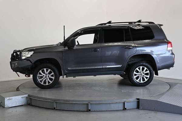 2016 Toyota Landcruiser Sahara VDJ200R