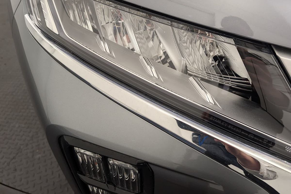 2025 Mitsubishi ASX ES XD