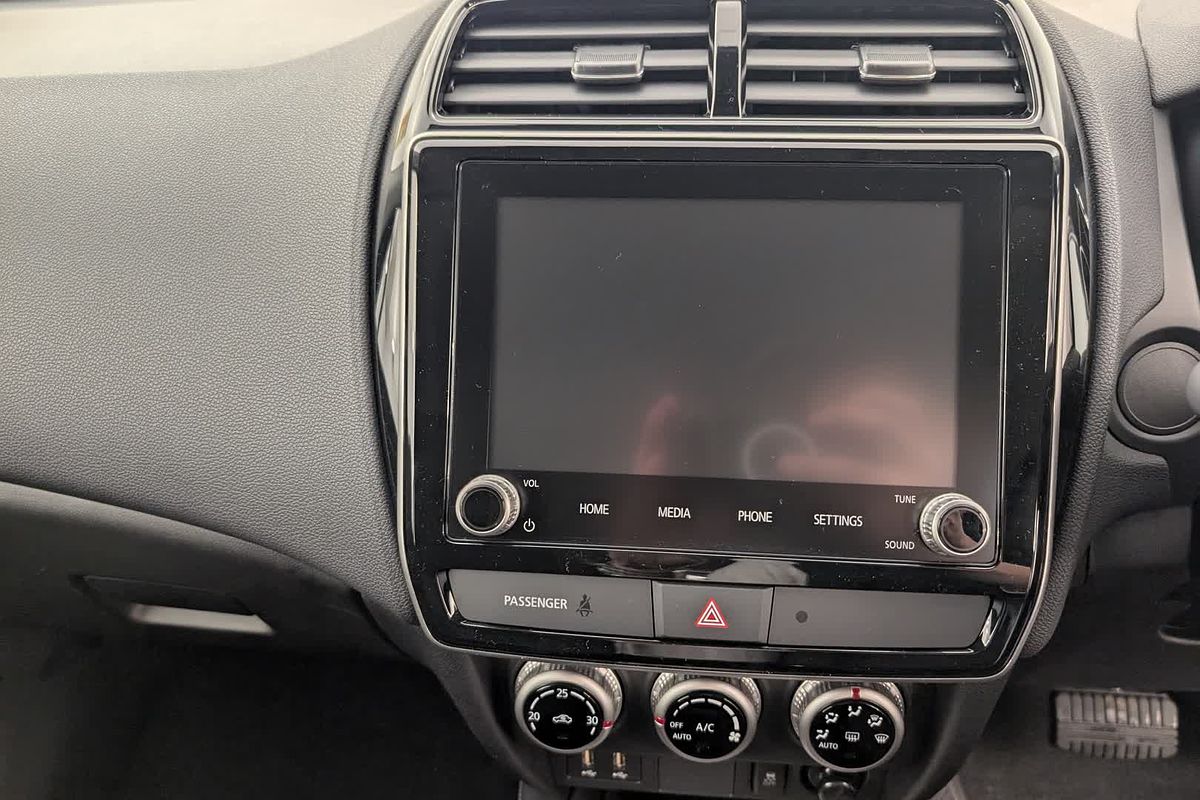 2025 Mitsubishi ASX ES XD