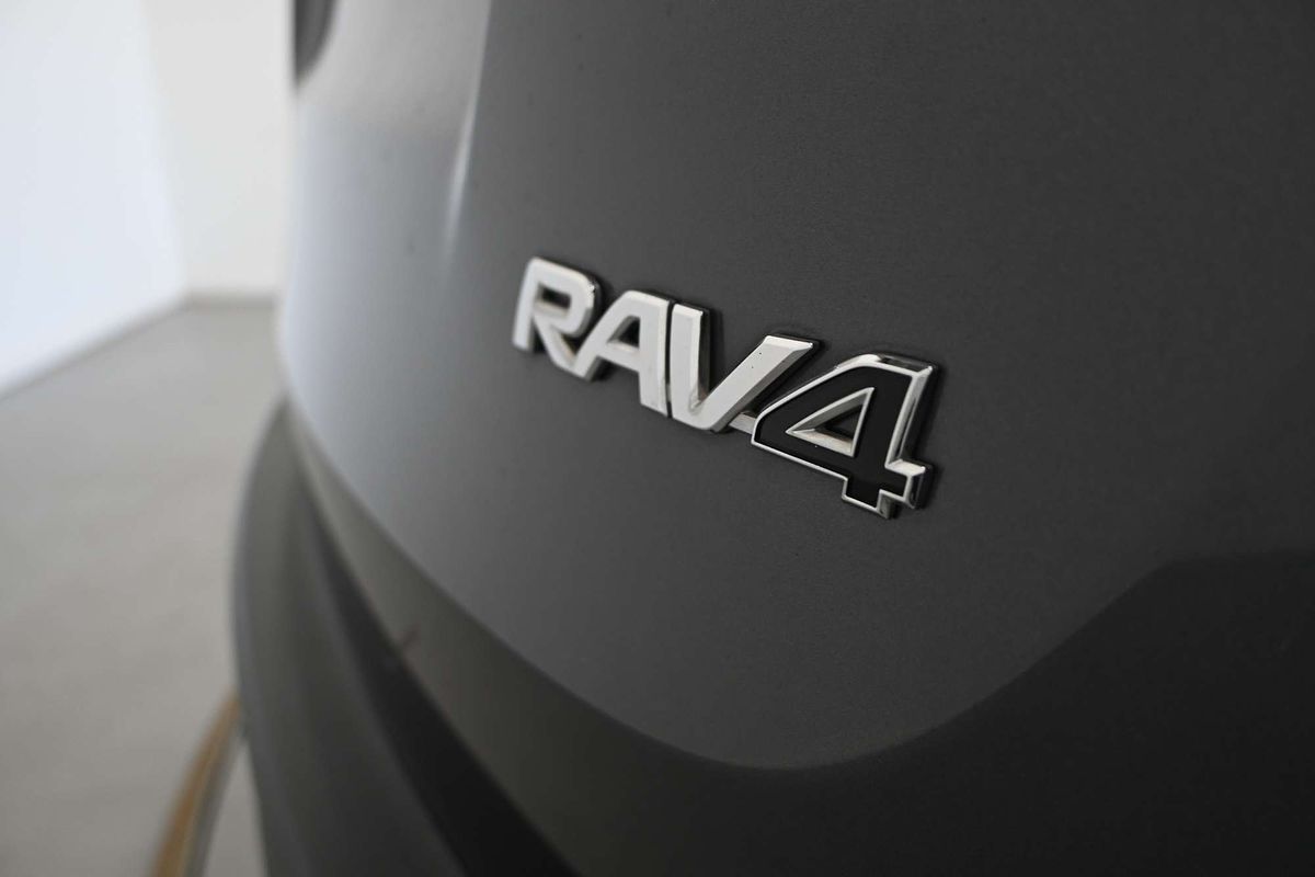 2015 Toyota RAV4 GX ZSA42R