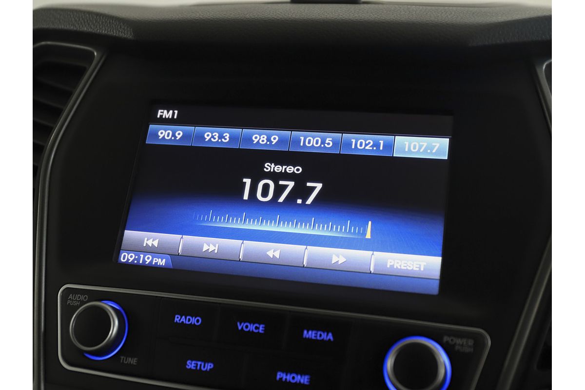 2017 Hyundai Santa Fe Active DM3 Series II
