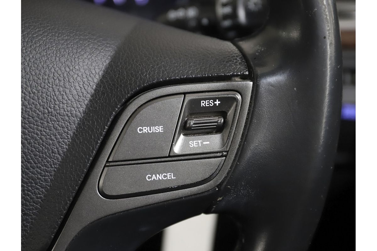 2017 Hyundai Santa Fe Active DM3 Series II
