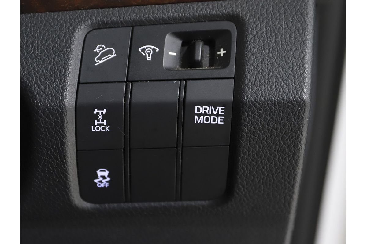2017 Hyundai Santa Fe Active DM3 Series II